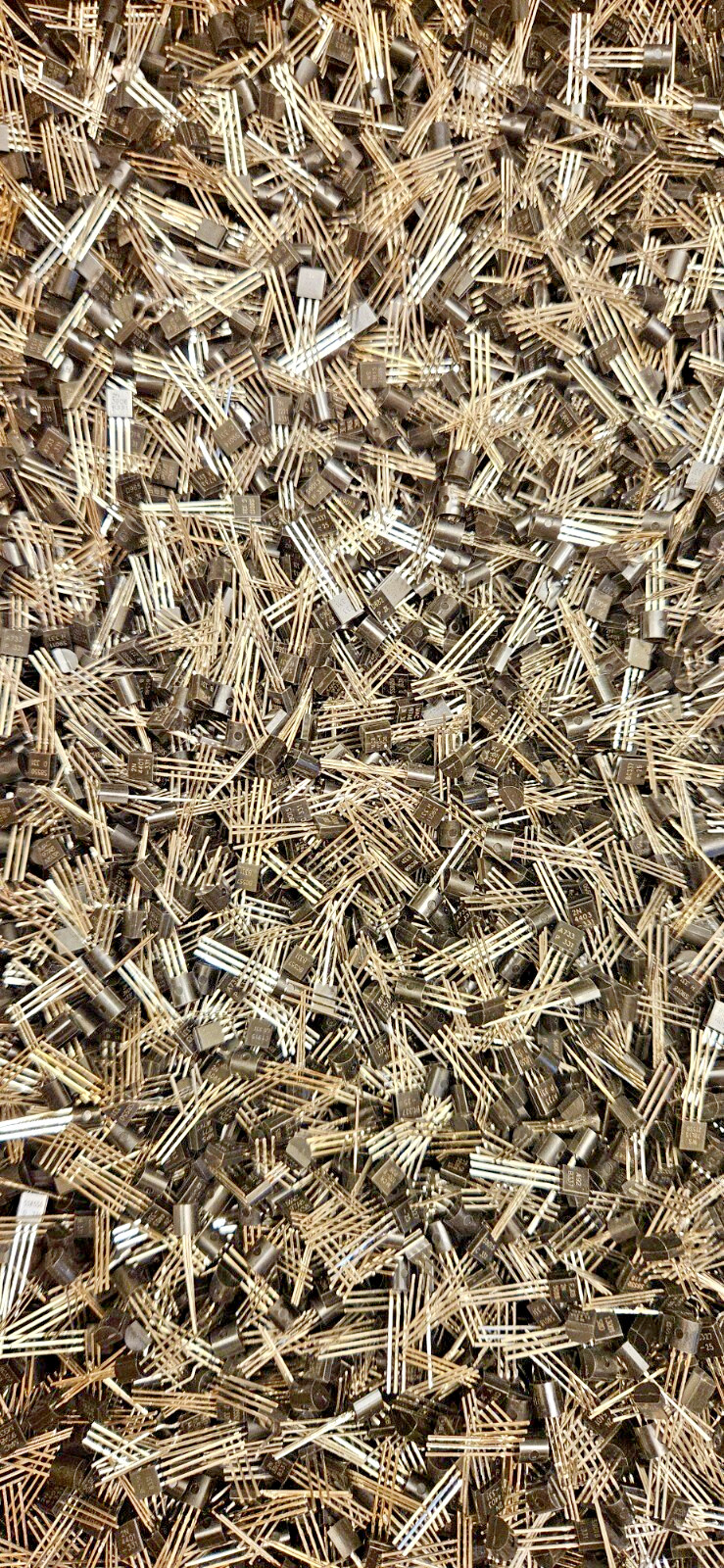 Lot of 1000 TO-92 Transistors Mixed Types Assorted Bulk Electronic Parts NPN PNP