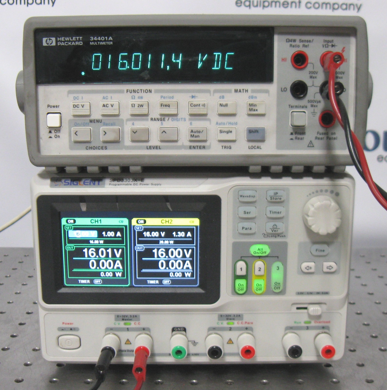 C203193 Siglent SPD3303X-E Prog’ DC Power Supply (Dual 0-32VDC+2.5/3.3/5V, 3.2A)