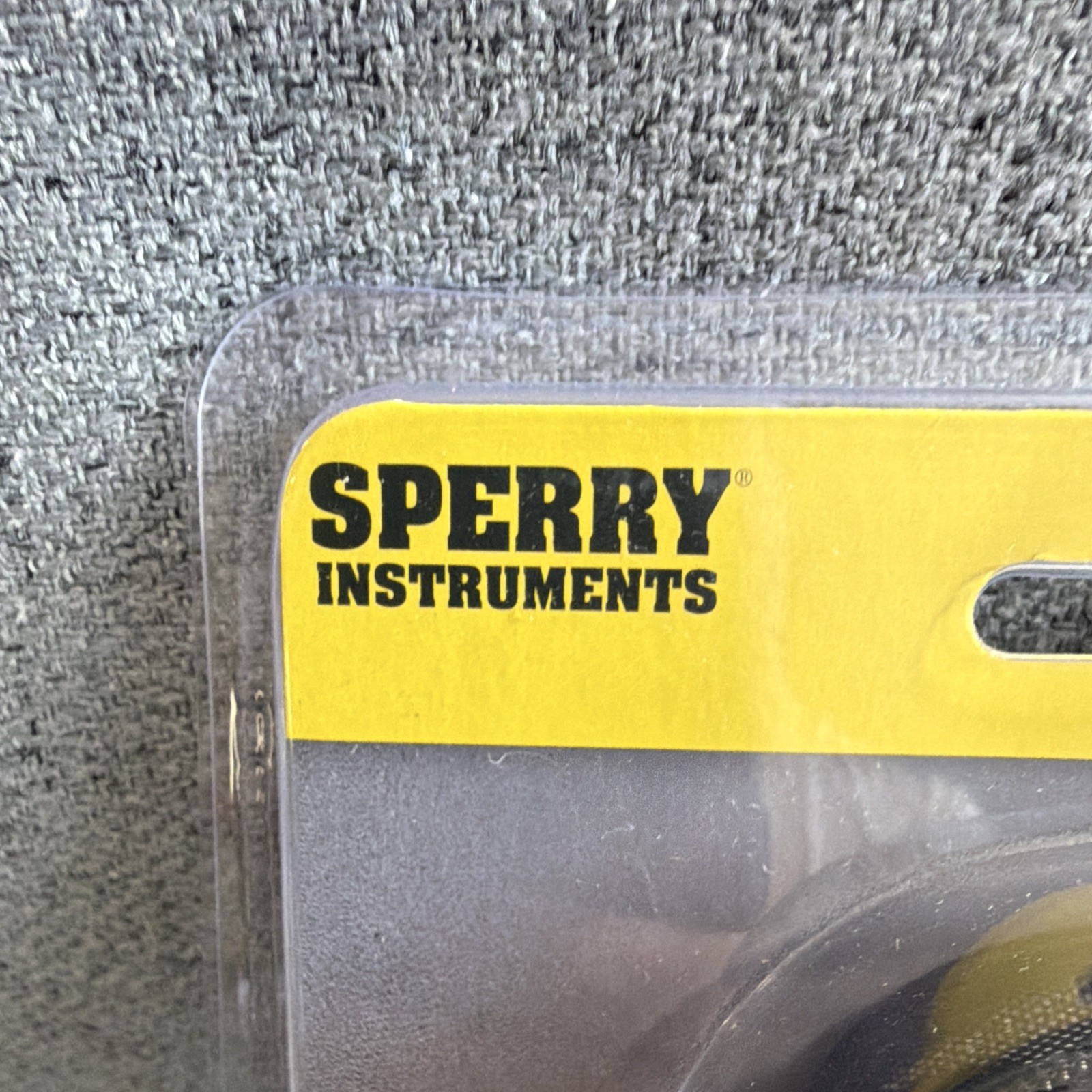 Sperry Instruments DSA500AR Digital Clamp Meter CAT III 600V 400A NCV Hold