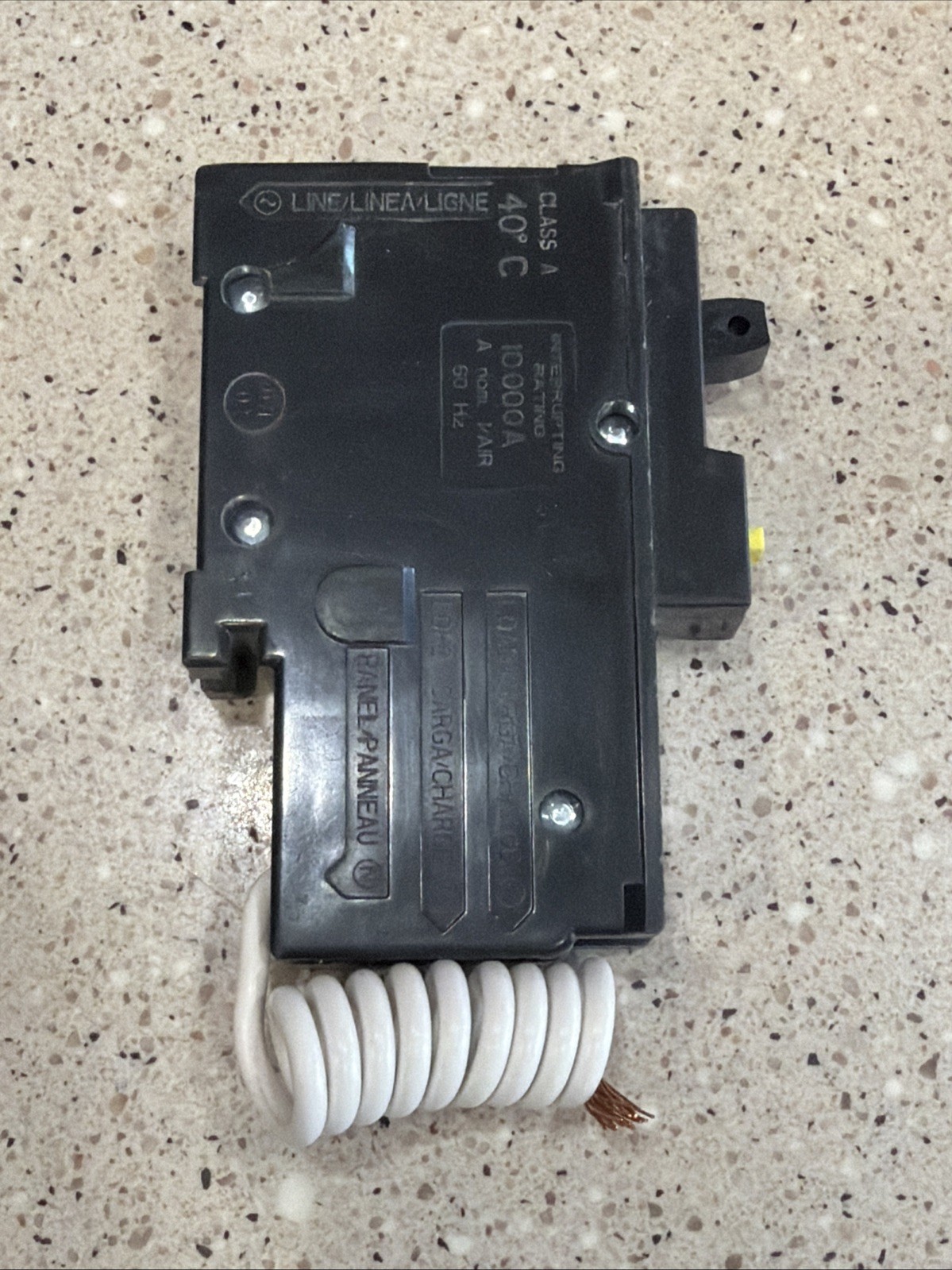 (6 PCS) Square D HOM120GFI 120V 20A Circuit Breaker *(6) NEW IN BOX*