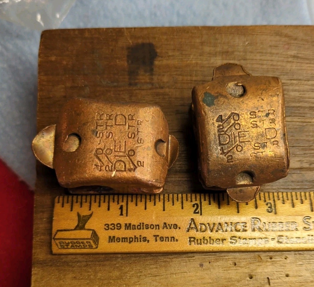 (2) Blackburn CF 4010 Copper Compression Tap Connector, Die D NOS 4/0 2/0 1/0