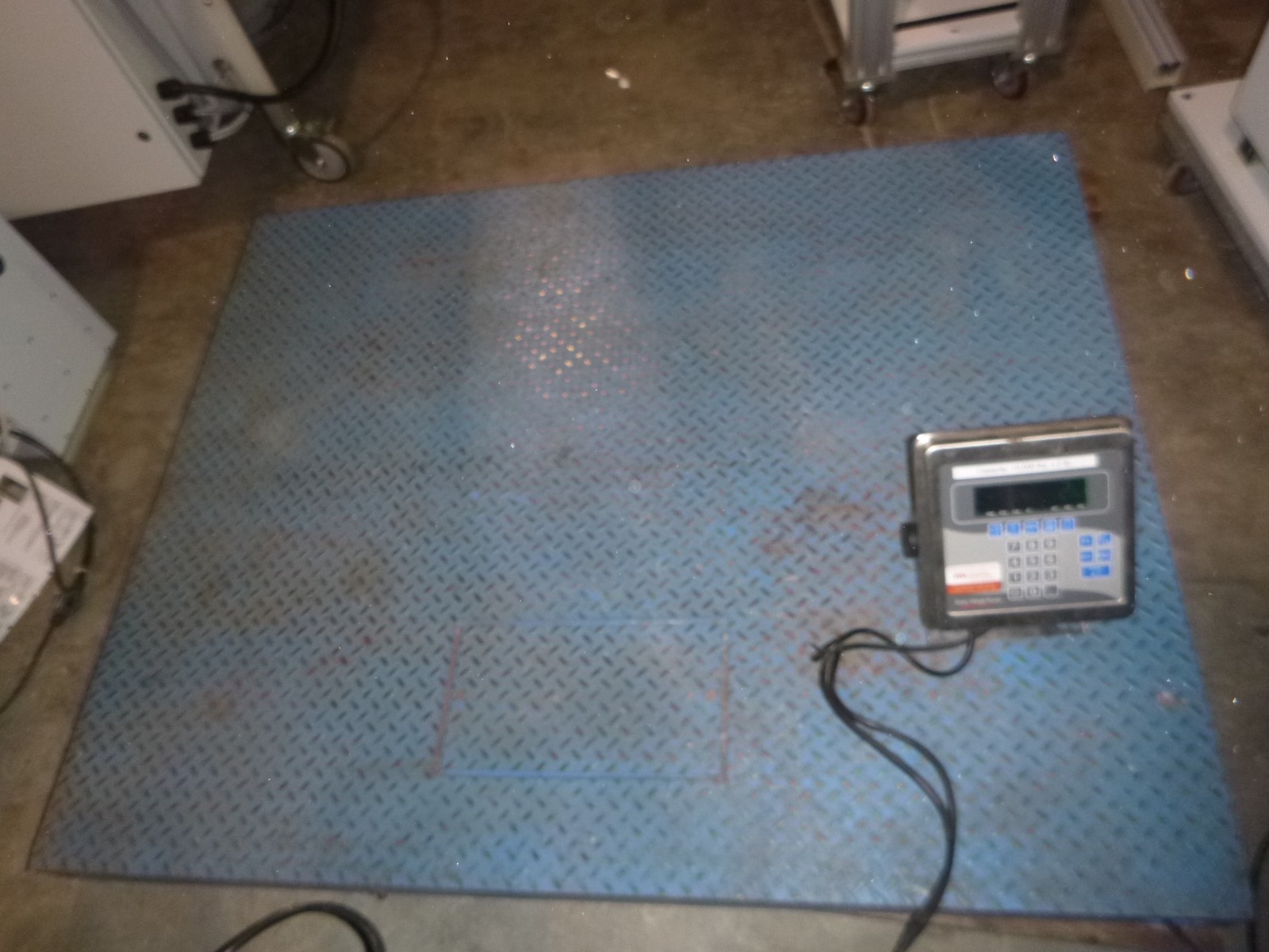 10,000 LB FLOOR SCALE LEGAL TRADE