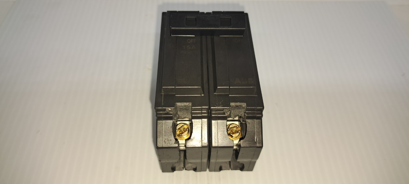 ABB THQL2115 2 Pole 15 Amp 120/240 Volt Plug On Circuit Breaker THQL2115A NEW