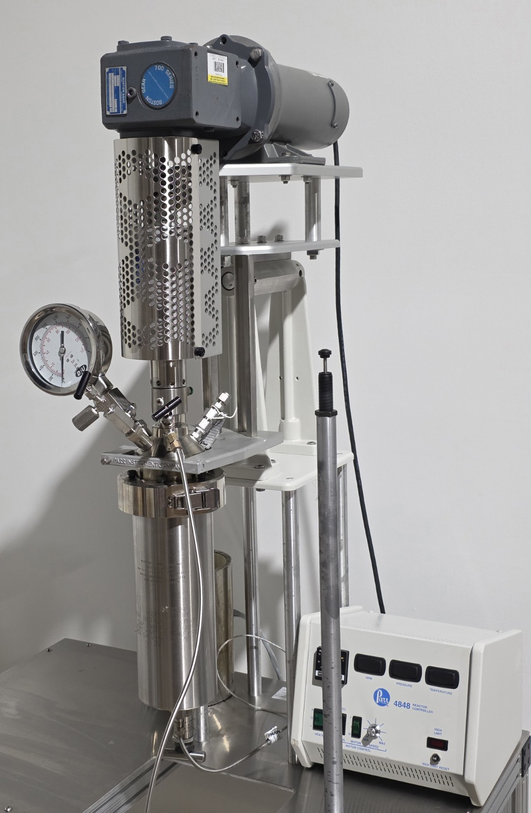 Parr 4530 Floor Standing Pressure Reactor Model 4534 w/ 4848 Controller & Heater