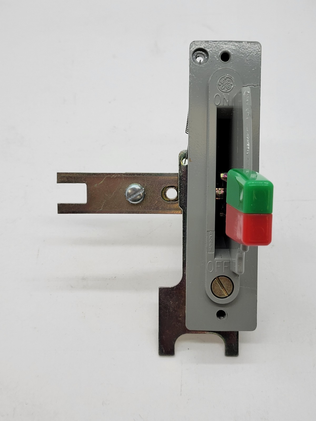 General Electric THMS31 Disconnect Switch Assembly QMR MOD 2 3P Fusible