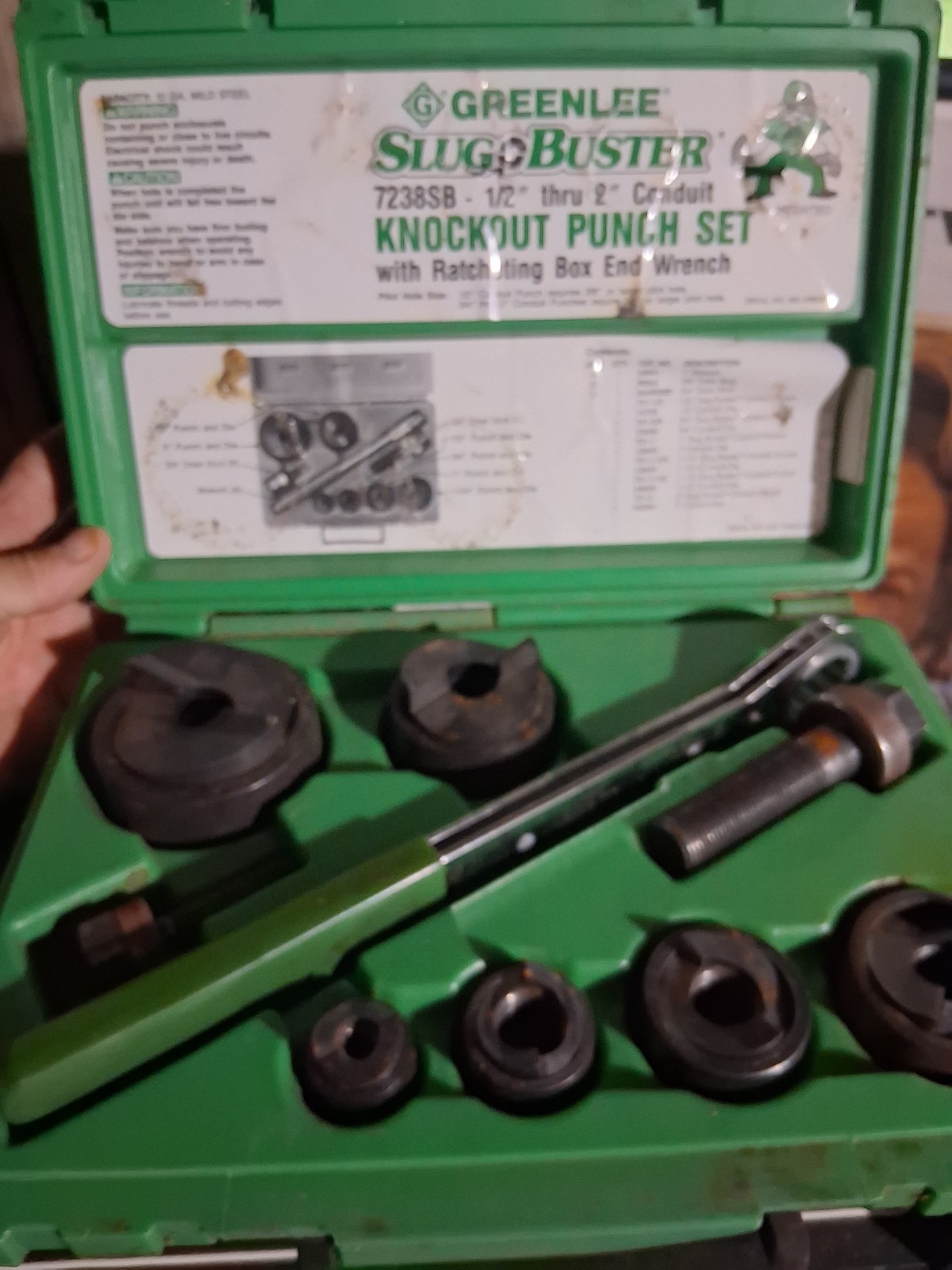 Greenlee 7238SB Slug-Buster Knockout Kit with Ratchet Wrench Punch Set Used