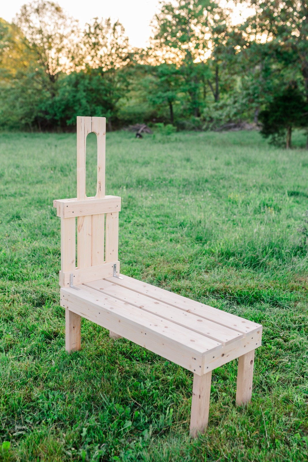 New Goatstand.com Carpenter Built Goat Milking Stand – Full 42in. Natural Deck
