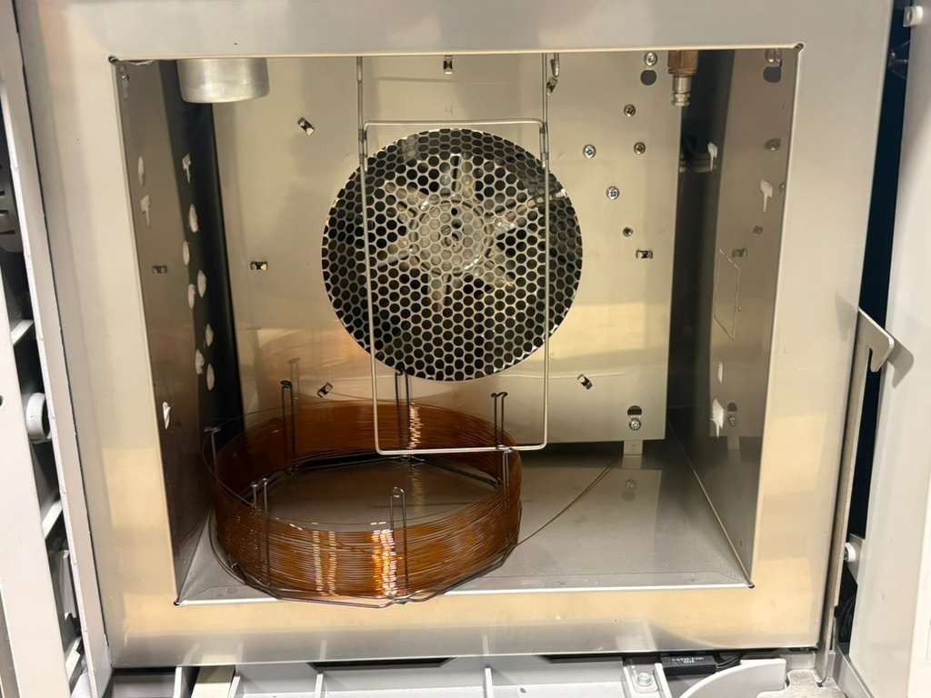 Agilent Technologies 6890N Gas Chromatograph Network GC System Part G1530N
