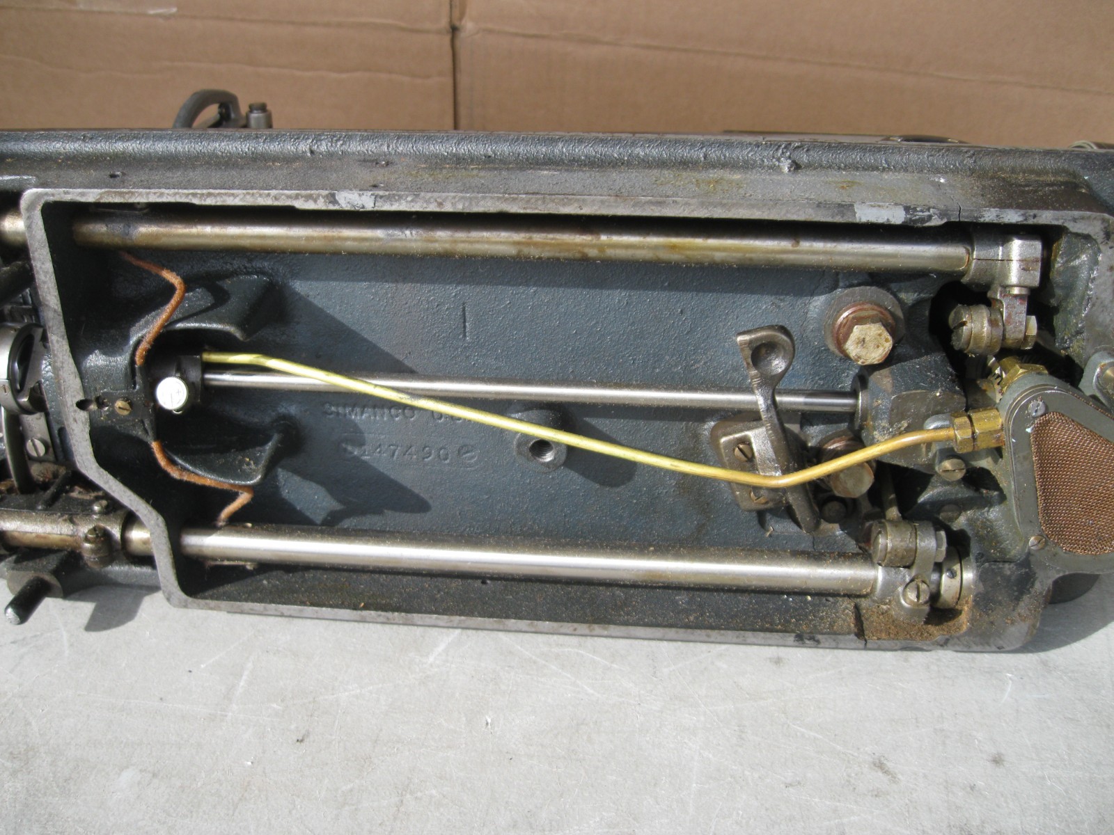 Singer 251-12 Upholstery Machine–FOR PARTS / REPAIR–UNTESTED–AS IS