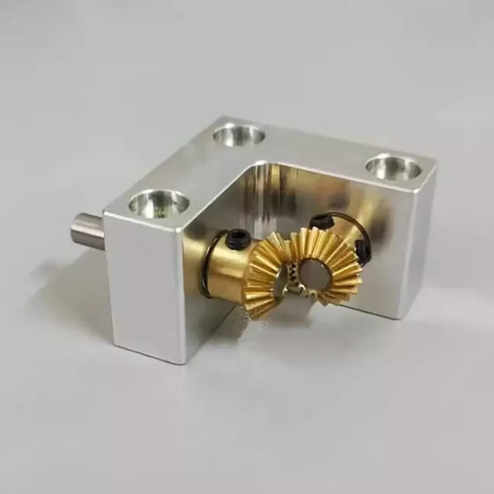 Right Angle Commutator Small Bevel Gearbox 90 Degree Drive Angle Converter 1:1