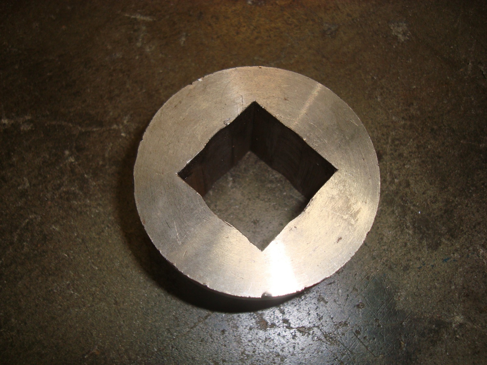Servis Rhino Mower Blade Carrier Weldment Plate Blade Bolt Weld-On Bushing