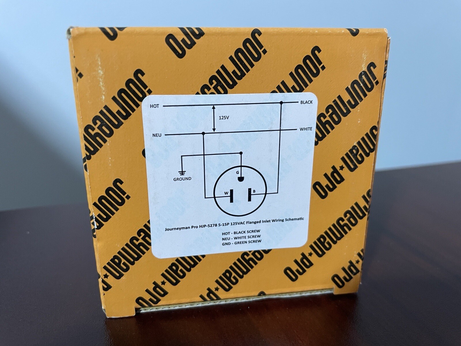 Journeyman-Pro 3 Wire 15A 125V Grounding Lighted Plug HJP-515PV-LIT
