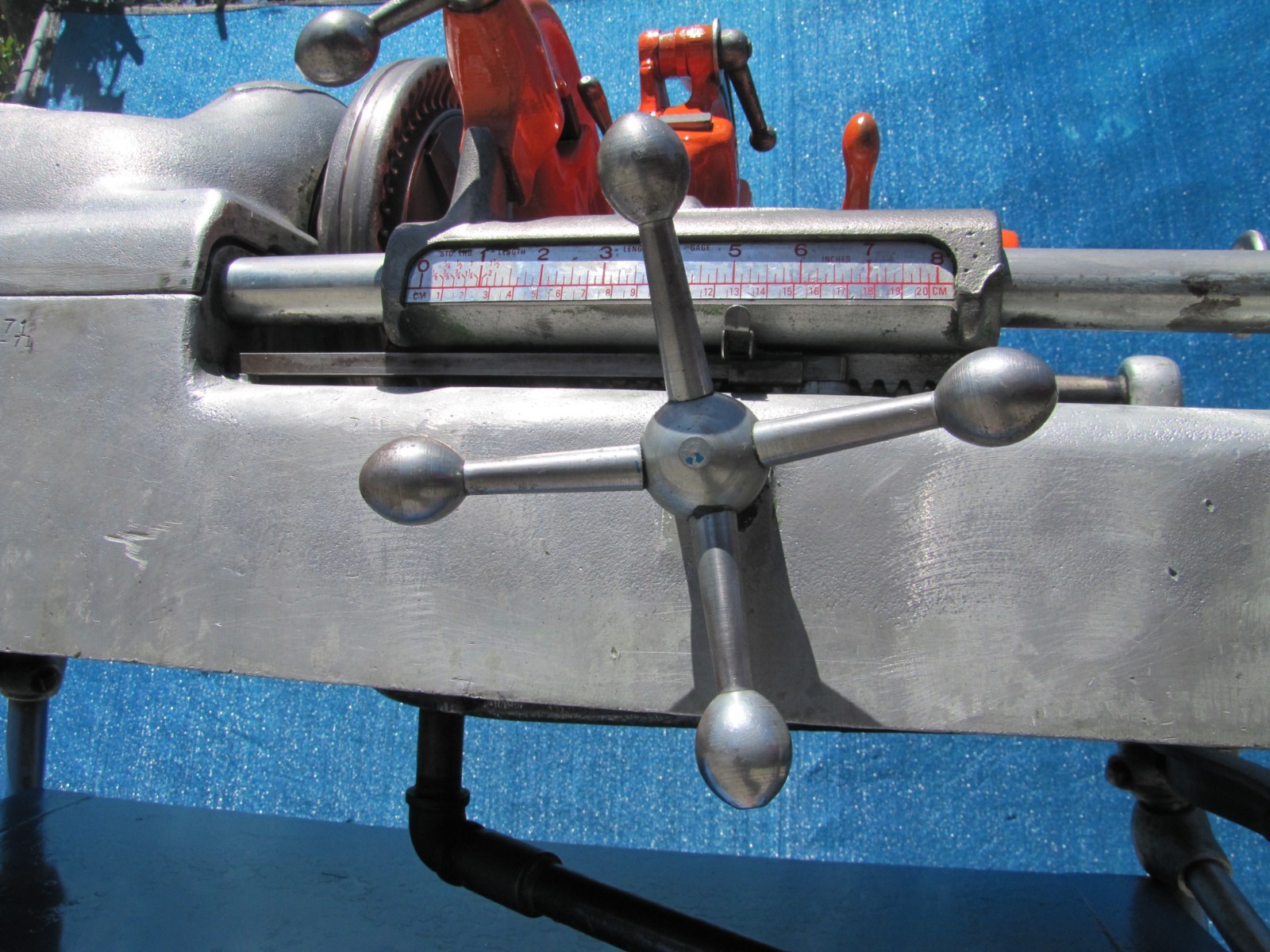 Ridgid 535 Pipe Threader 1/2″ to 2″ Pipe Threading Machine with Die Head