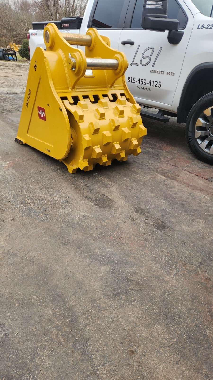 36″ Cat 330 336 trench roller Bucket compactor wheel Excavator 90mm 100mm .50 YD