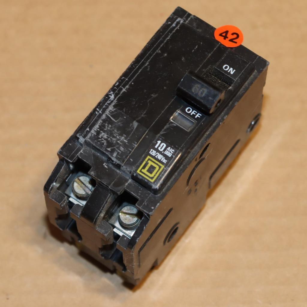 One Square D QO260 2 Pole 60 Amp Plug In Breaker OG#42
