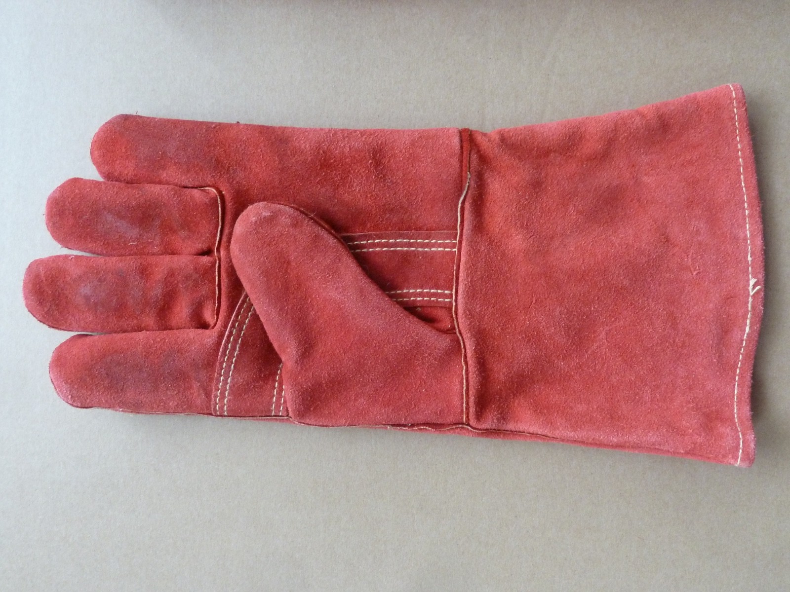 Red Leather Welder’s Welding Heat Resistant Gloves USED EXCELLENT