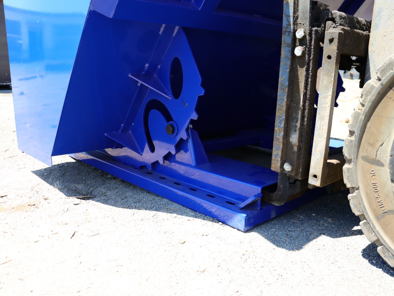 1.5 CY Self Dumping Trash Hopper Dumpster for Forklift/Skid Steer | 6000LB Load