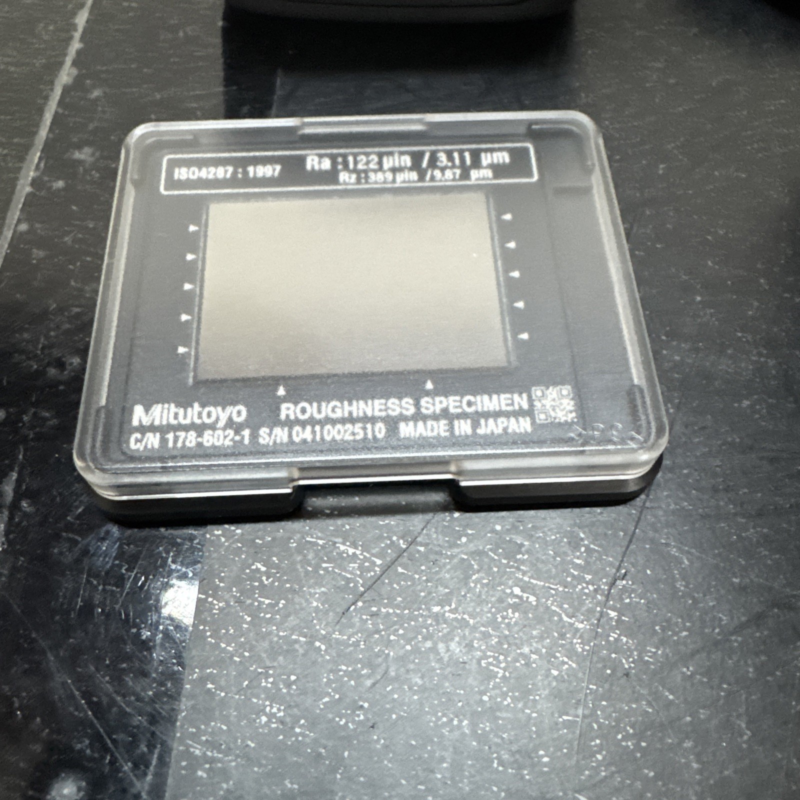 MITUTOYO SJ-220 Surftest Portable Surface Roughness Tester Profilometer