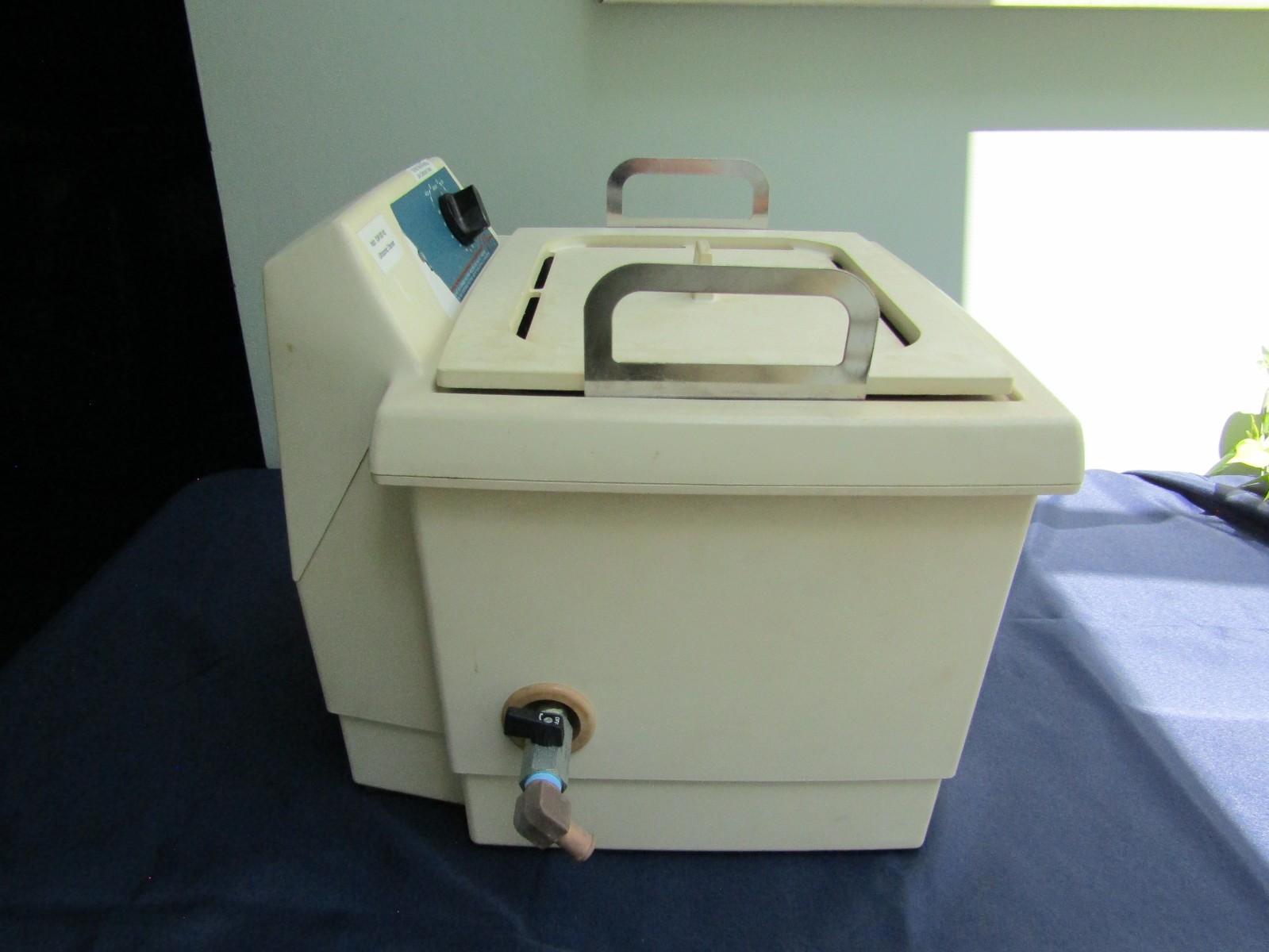Branson Ultrasonics 5510 Ultrasonic Cleaner working but read