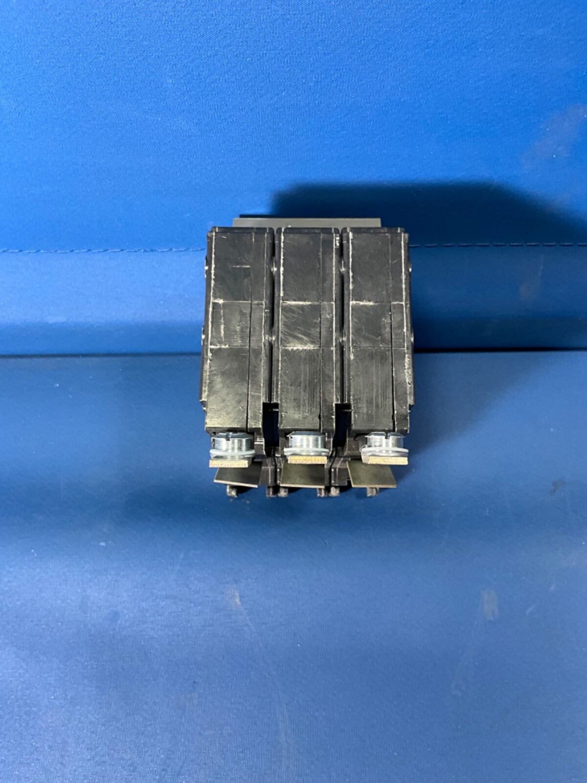 CUTLER HAMMER CHB360 3P 60A 240V BOLT ON CIRCUIT BREAKER