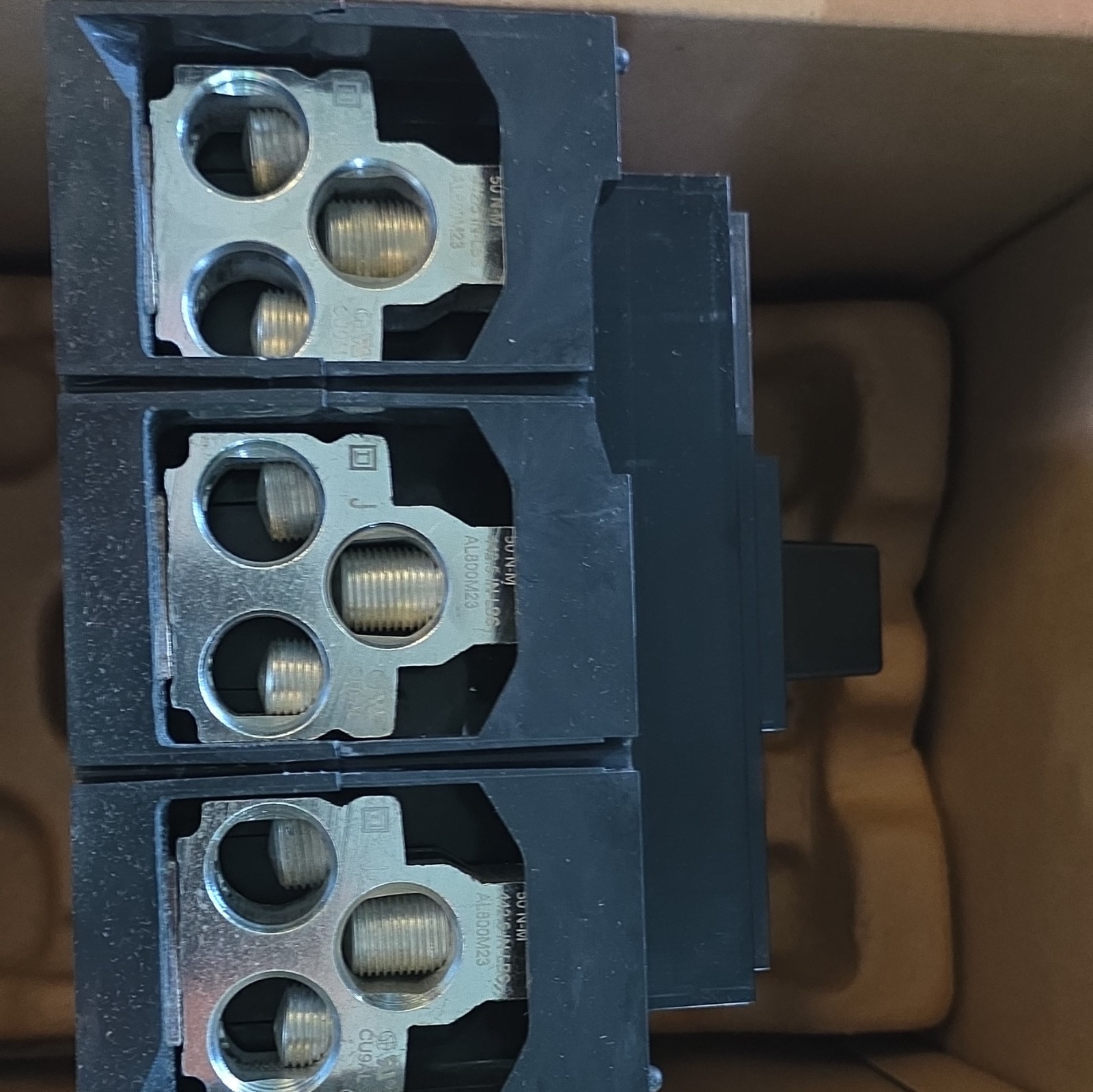 New 800A I LineSquare D PowerPacT MJL36800 Ckt Brkr 800A 3-Pole 600V AC Trip Ind