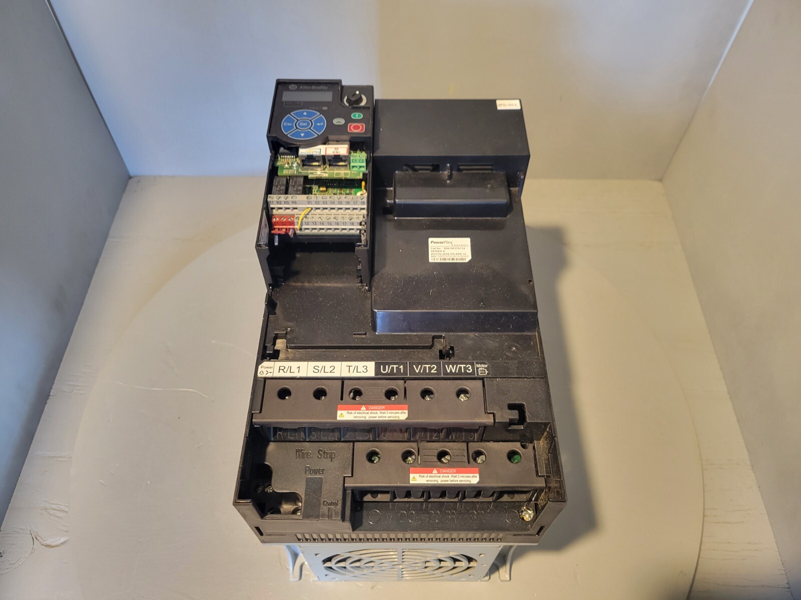 Allen Bradley PowerFlex AC Drive, Series A, 25B-D037N114