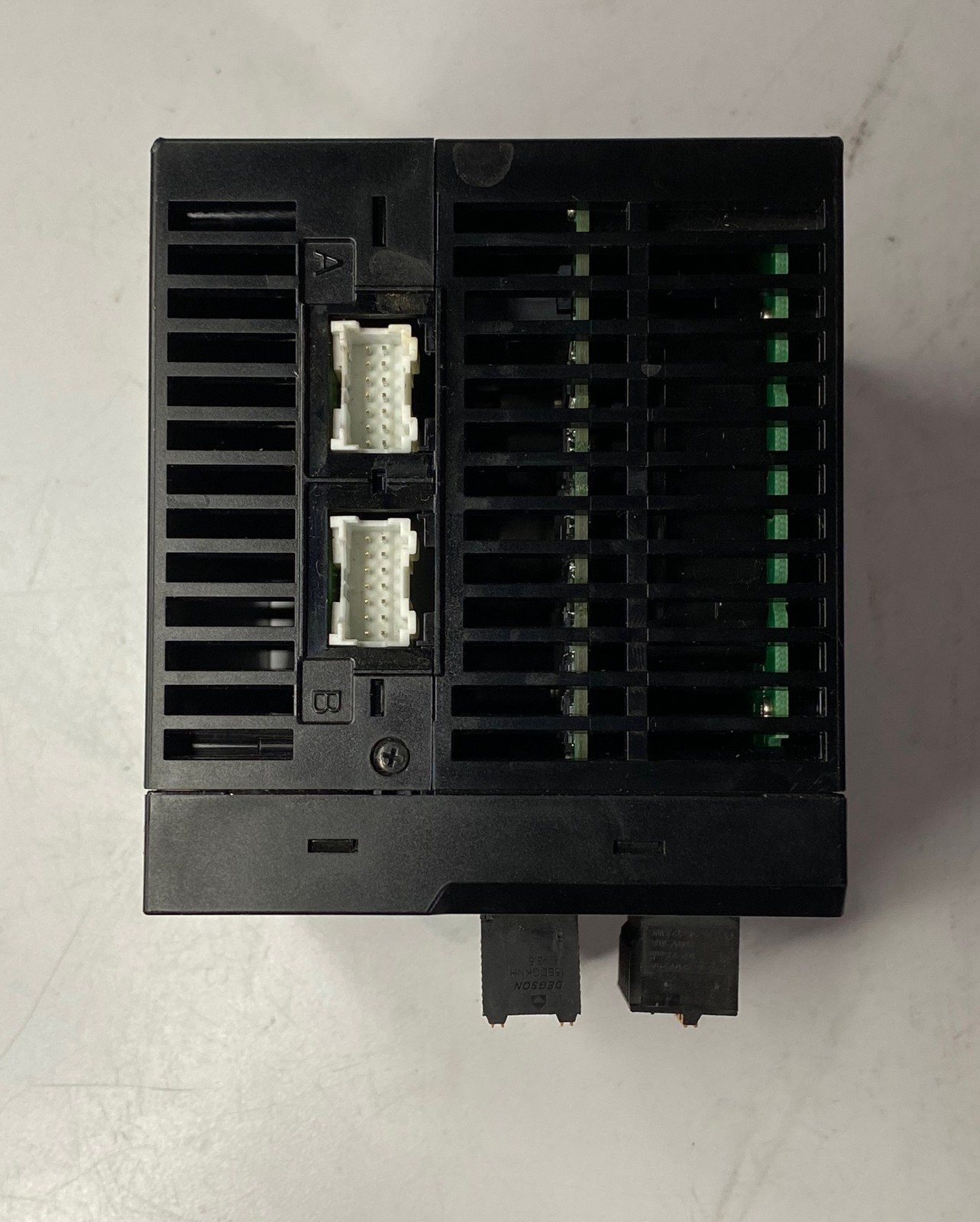 ONE (1) KEYENCE Industrial Safety Controller GC-1000R w/ Cable GL-RCG03S (USED)