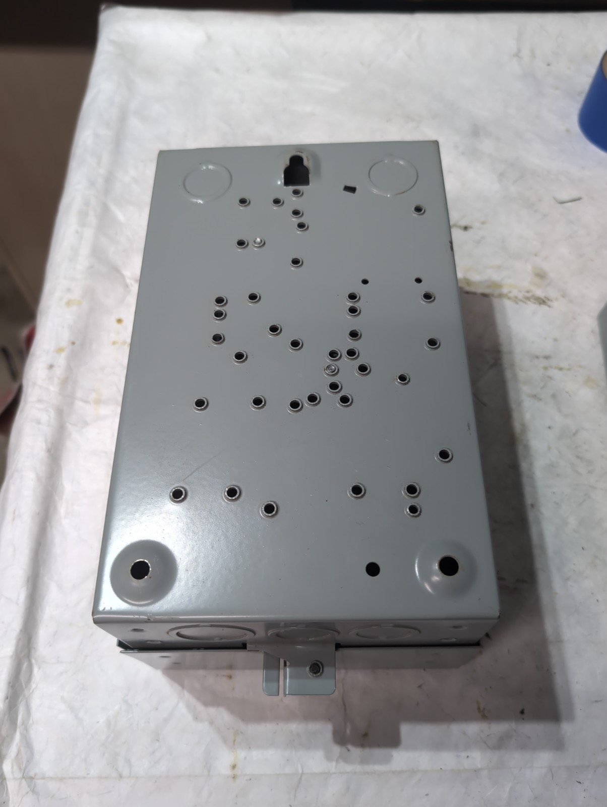 New Siemens LEN01C004120B 4 Pole 30A Electrically Held Lighting Contactor
