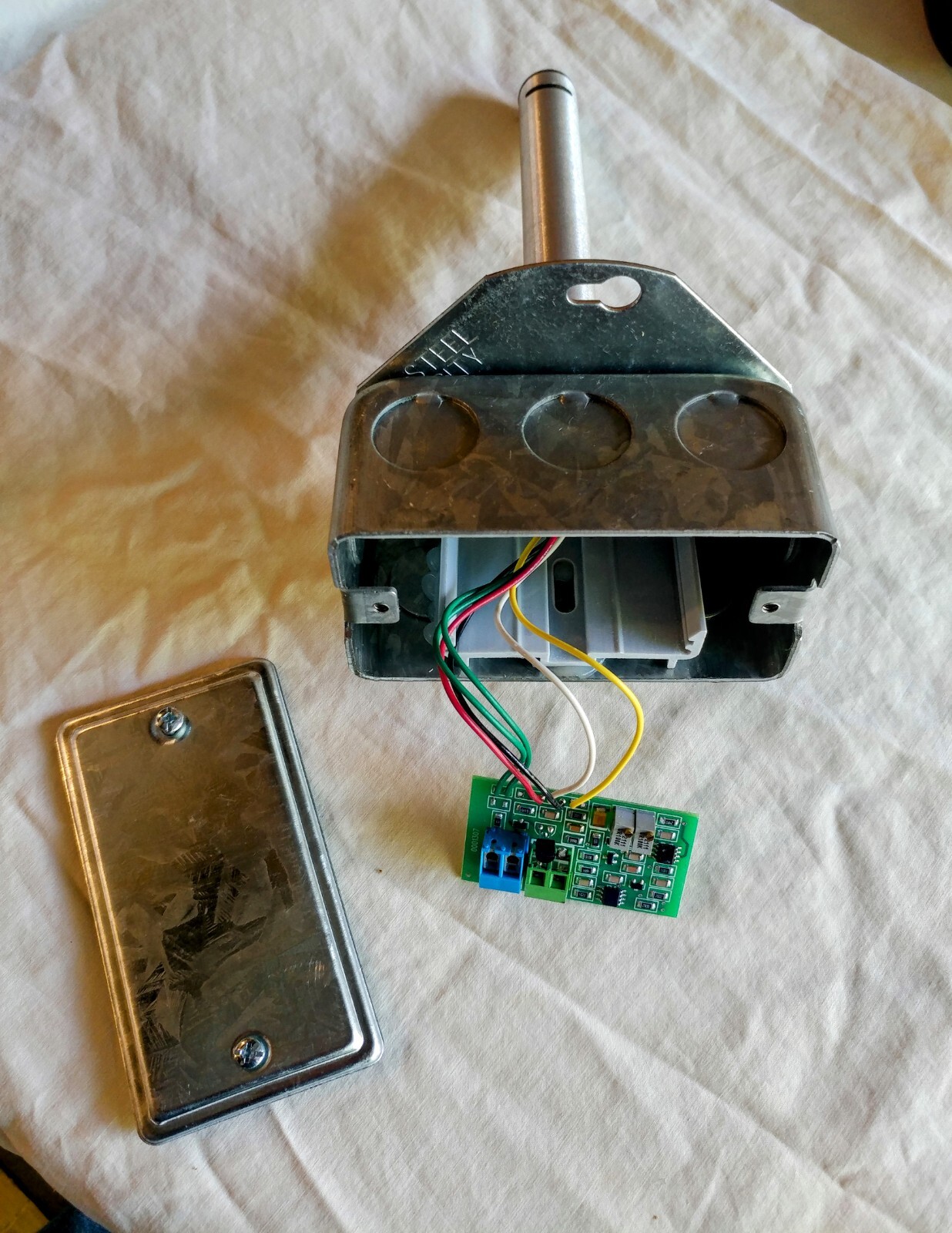 Temperature/Humidity Sensor KHD2-T85 Duct Mounted 2%,1000Ω RTD @32˚F (0˚C) New