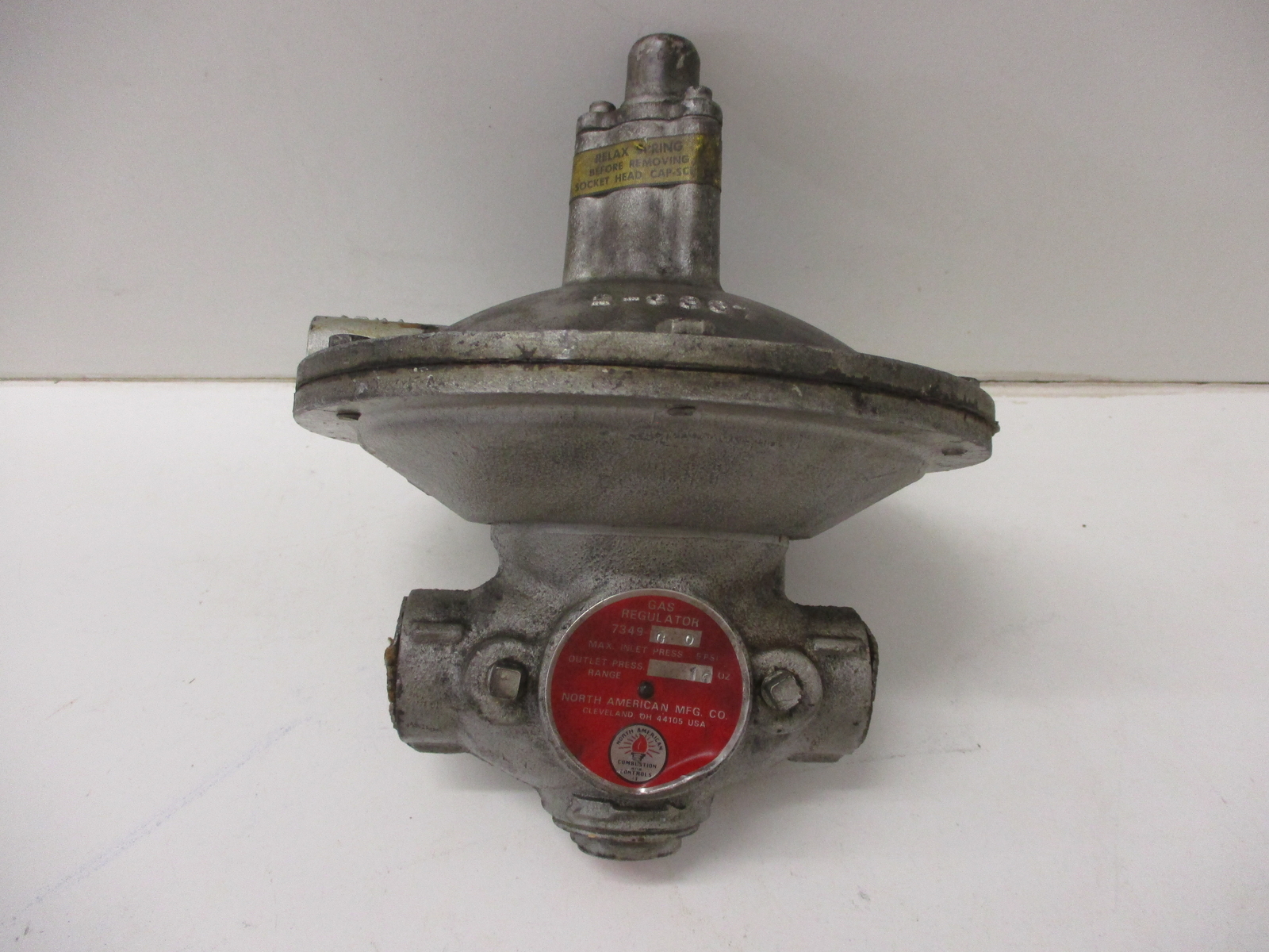 NORTH AMERICAN MFG. 7349-G-0 GAS REGULATOR 2-3887