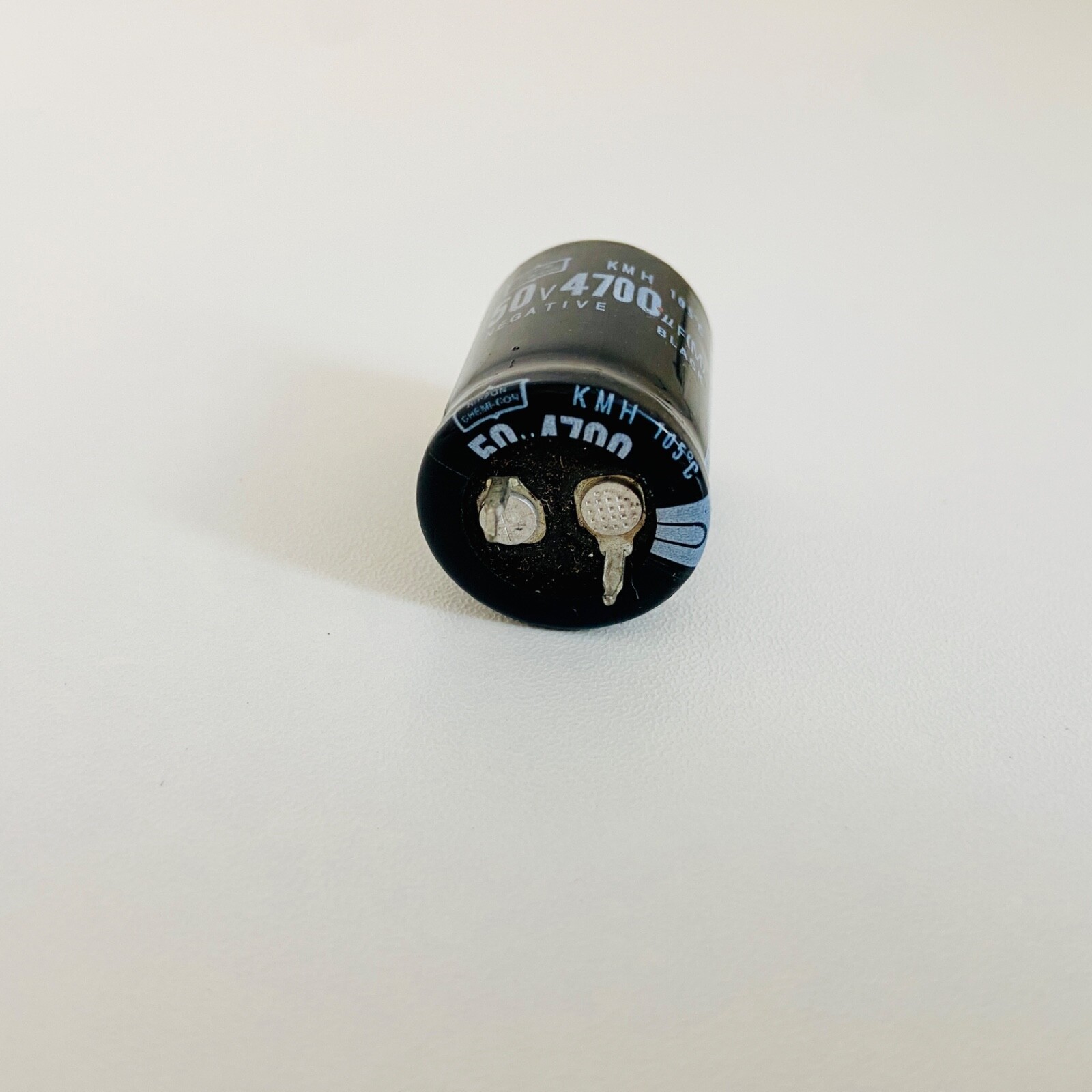 4700uF 50V Electrolytic Capacitors 50V 4700uF Volume 22×35 mm 2x and 5x Quantity