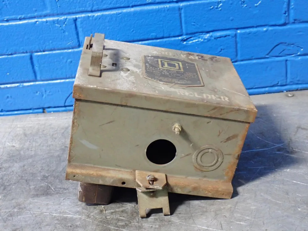 SQUARE D SD-9353 BUS PLUG UNIT 100 AMPS 02260170019