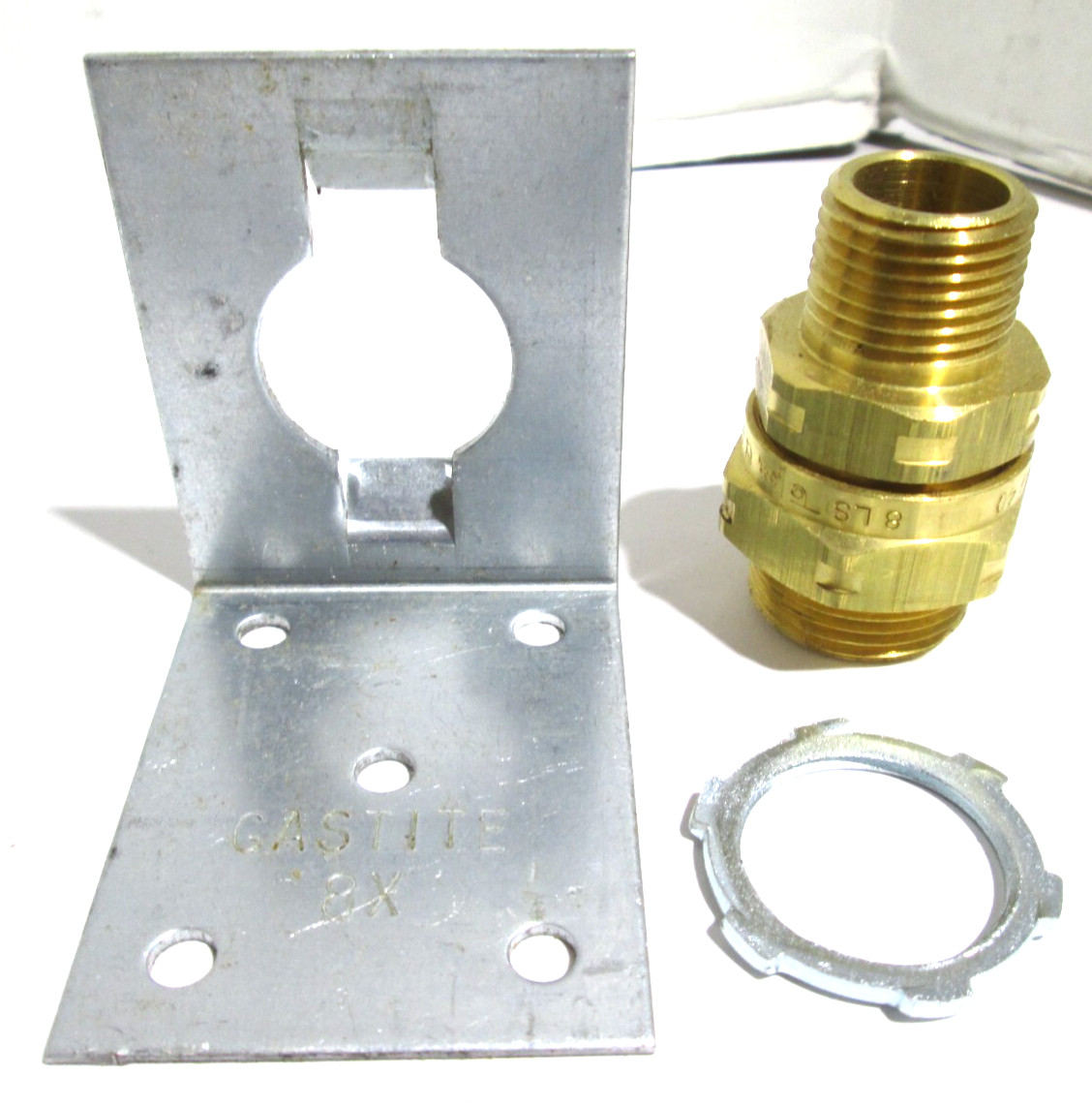 GASTITE FLASH-SHIELD XR3 CSST 1/2″ TERM BKT-1/2″ NPT FITTING XR3TRMBKT-8 NEW