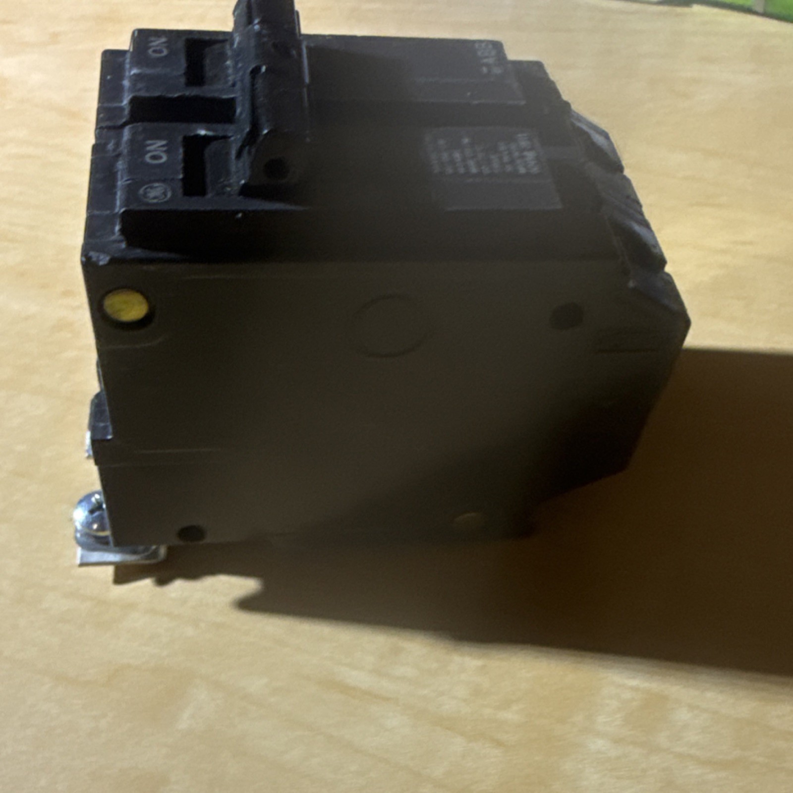 GE THQB2130 Circuit Breaker 30A 2-Pole 120/240V Bolt-On Black HACR