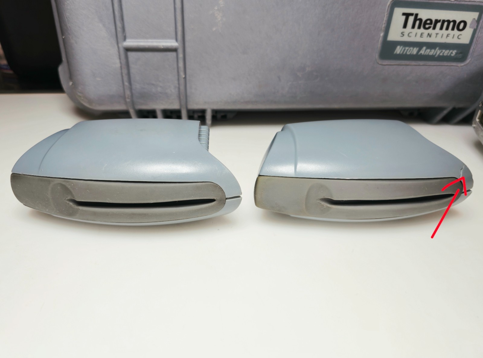 Thermo Scientific Niton XLp 300A XRF Analyzer Cd-109 Powers On w/ Case
