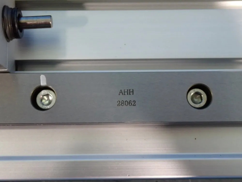 SMC 2M3-37V RODLESS HYDRAULIC CYLINDER 0.8 MPA 03260220521