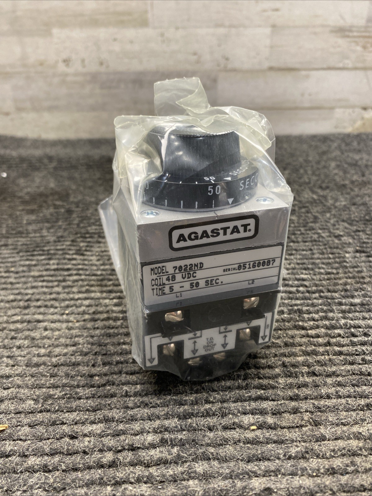 New Agastat 7022ND Time Delay Relay 5-50sec 48v-dc