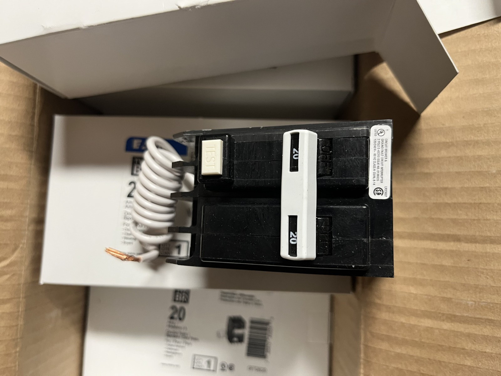 NEW Eaton GFTCB220 Circuit Breaker with Ground Fault Protection GFCI IN BOX