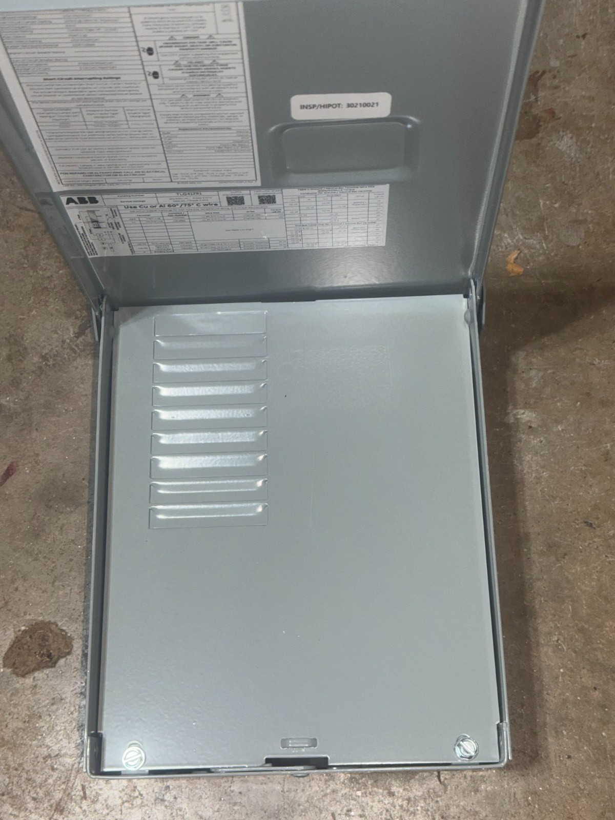 ABB 125A 4 Space 8 Circuit Outdoor Main Lug Panel TLQ412R1 (OB)