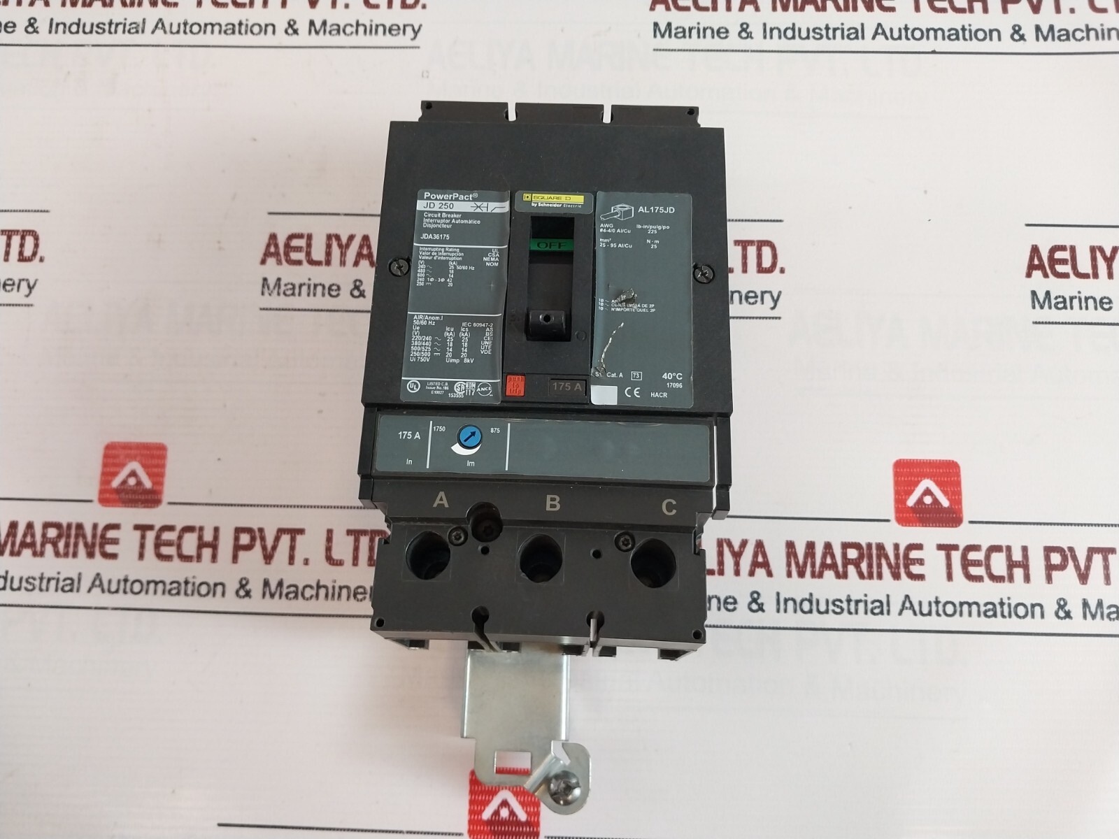Square D JD 250 Circuit Breaker 3 Pole 175 Amp JDA36175