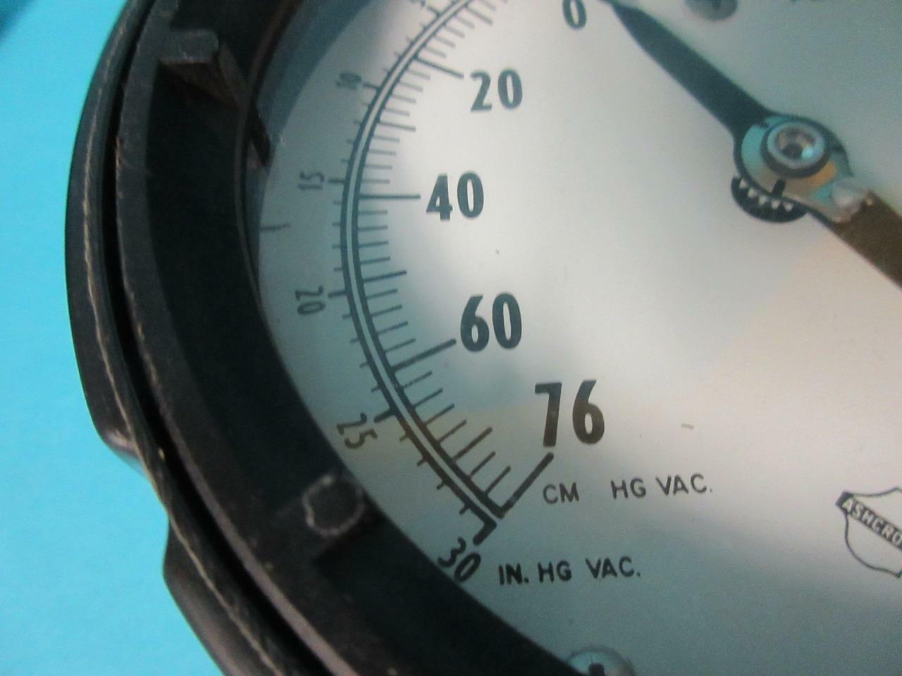 ASCROFT DURAGAUGE 4.5-1279-AS-02L-76CM HG V 1.6KG 30IMV/23 4.5″ PRESSURE GAUGE