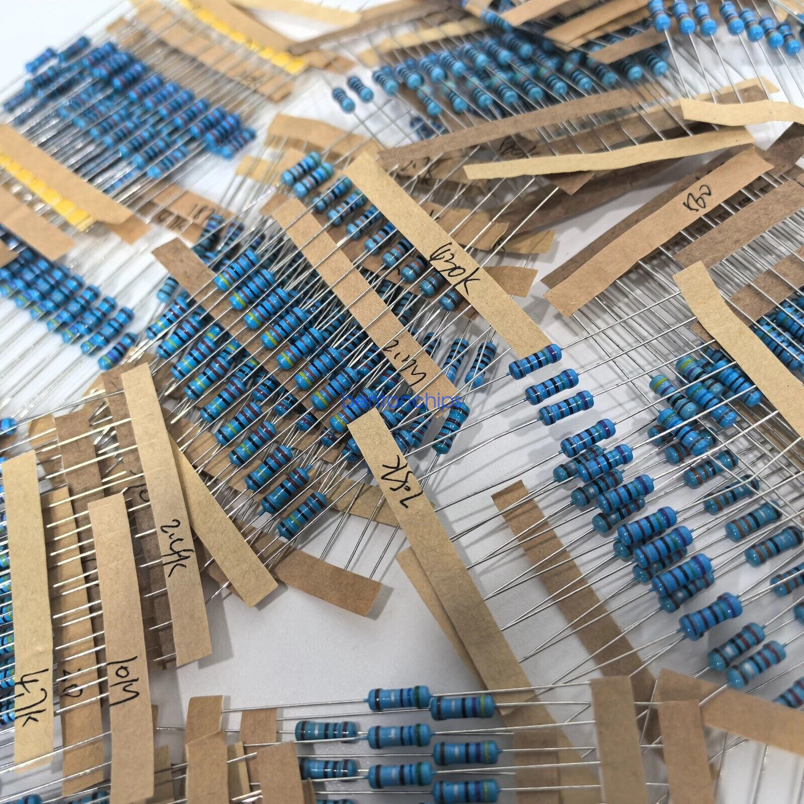 1/2W 1% Metal Film Resistor Kit 1000pcs 100 Values 1Ω-10MΩ Blue