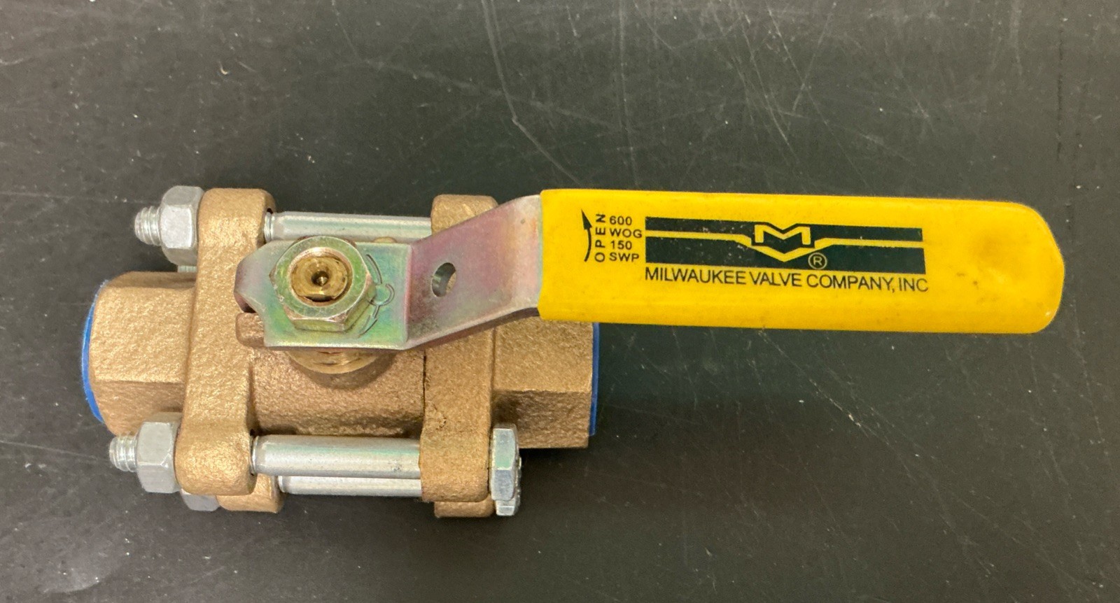 Milwaukee Valve Box of 8 | BA300 1/2″ Valves