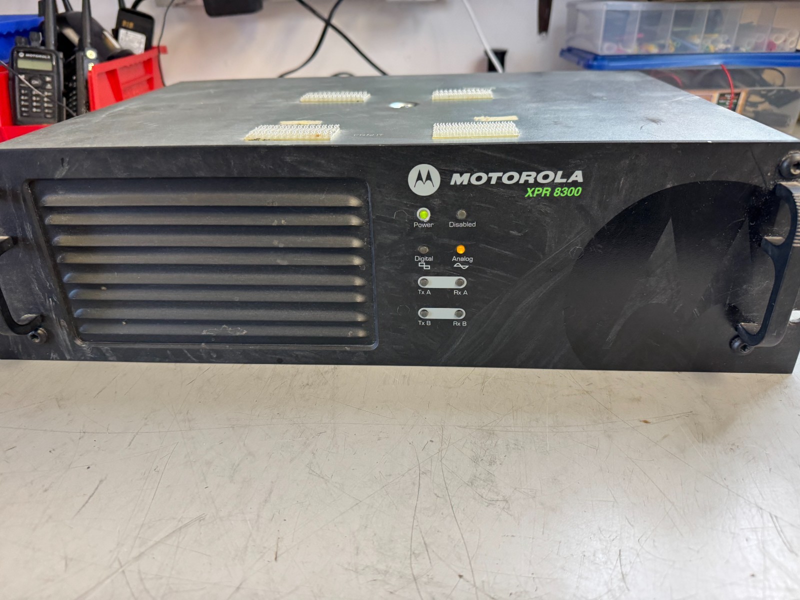 Motorola XPR8300 UHF 450-512 Mhz 40W TRBO Repeater AAM27TRR9JA7AN