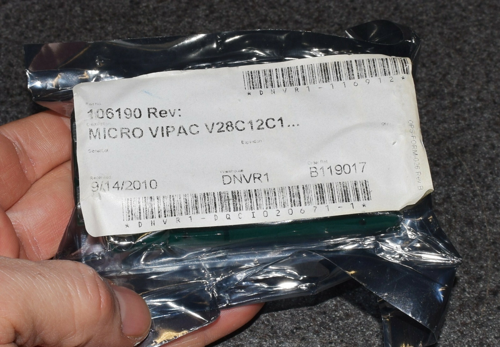 VICOR MICRO VIPAC V28C12C100 BN 24V TO 12V DC DC STEP DOWN POWER CONVERTER 8 AMP