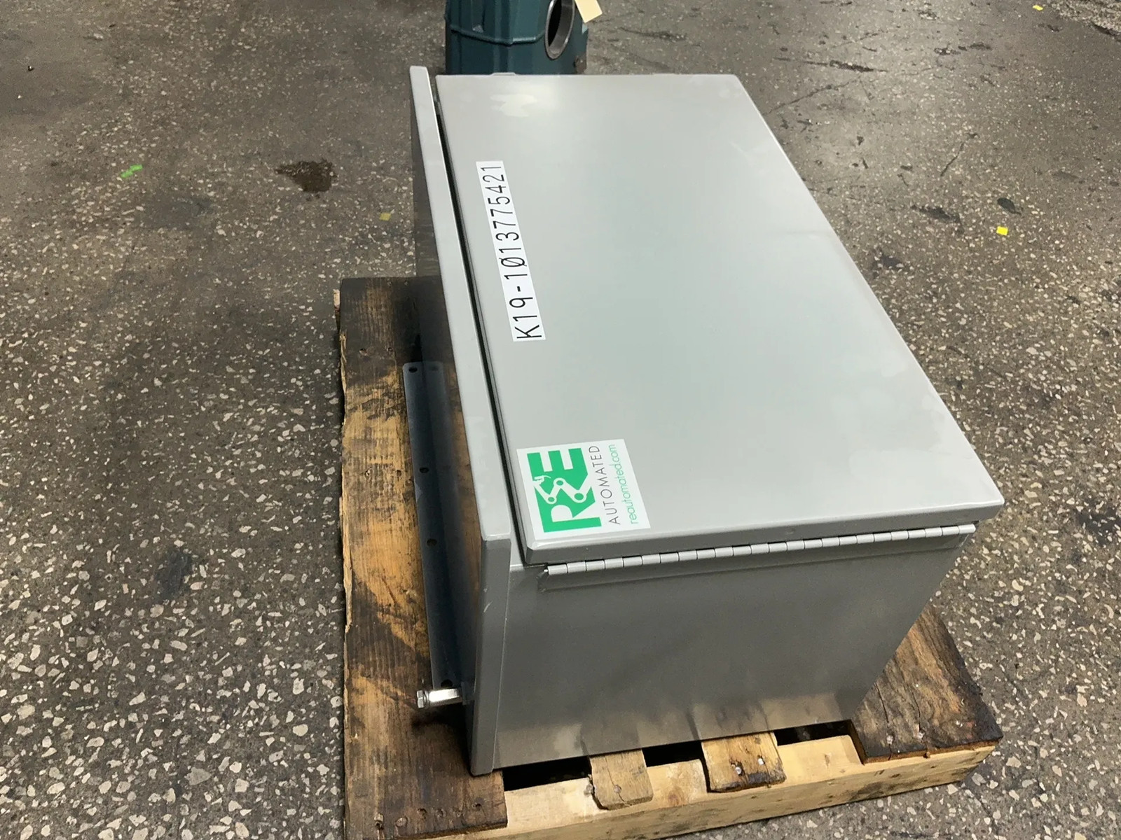 CYBERPOWER, RE AUTOMATED RACKMOUNT ENCLOSURE WITH POWER DISTRIBUTION, RADIO TRAN