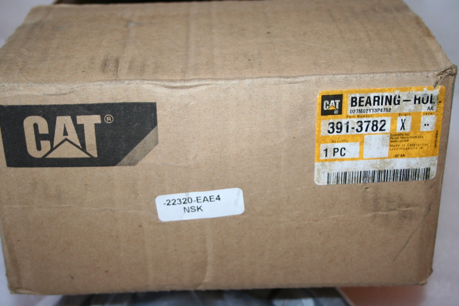 NSK 22320 EAE4 Spherical Roller Bearing, CAT # 391-3782 – New –