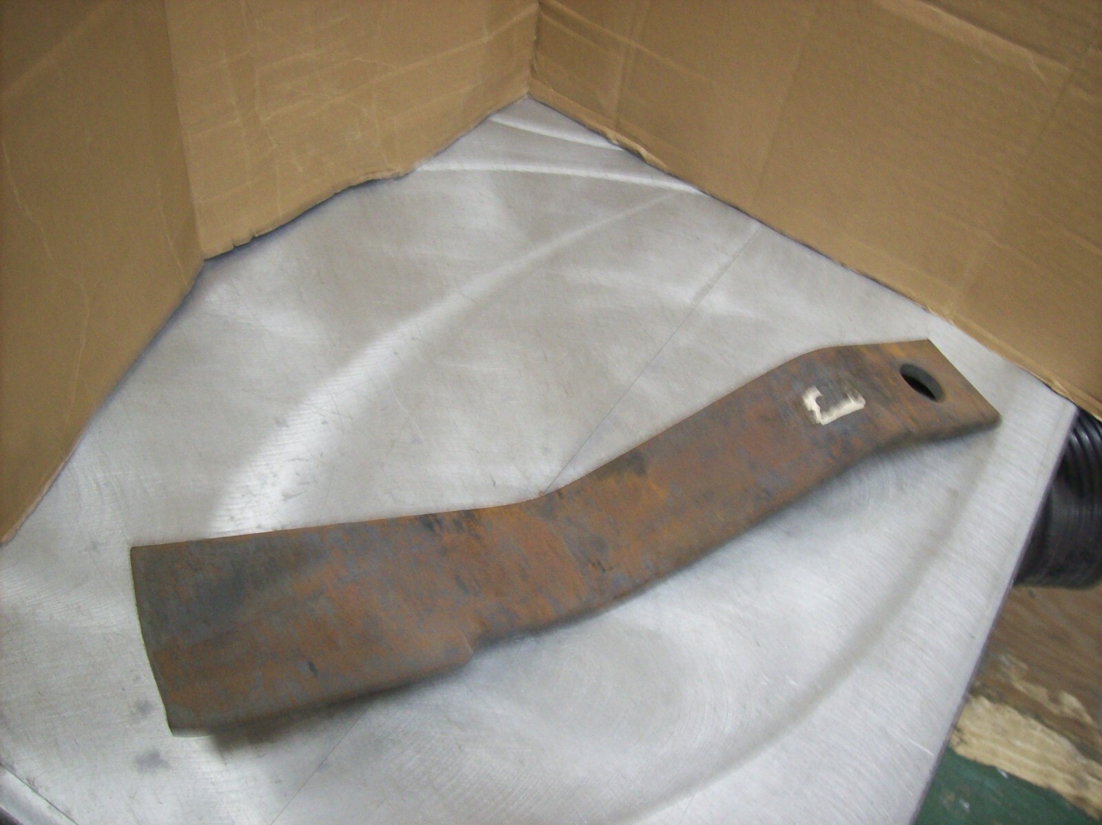 Unknown Brand – similar to Alamo Mower Blade 8083 (8082)