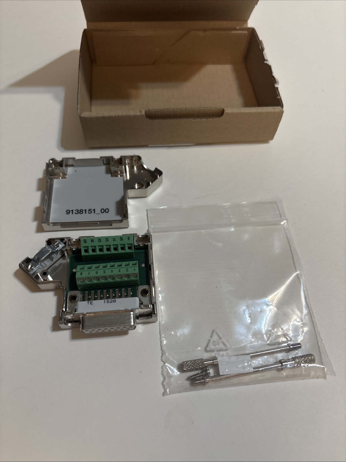 Phoenix Contact D-SUB Bus Connector SUBCON 15/F-SH 2761596 SUBCON 15 No Manual
