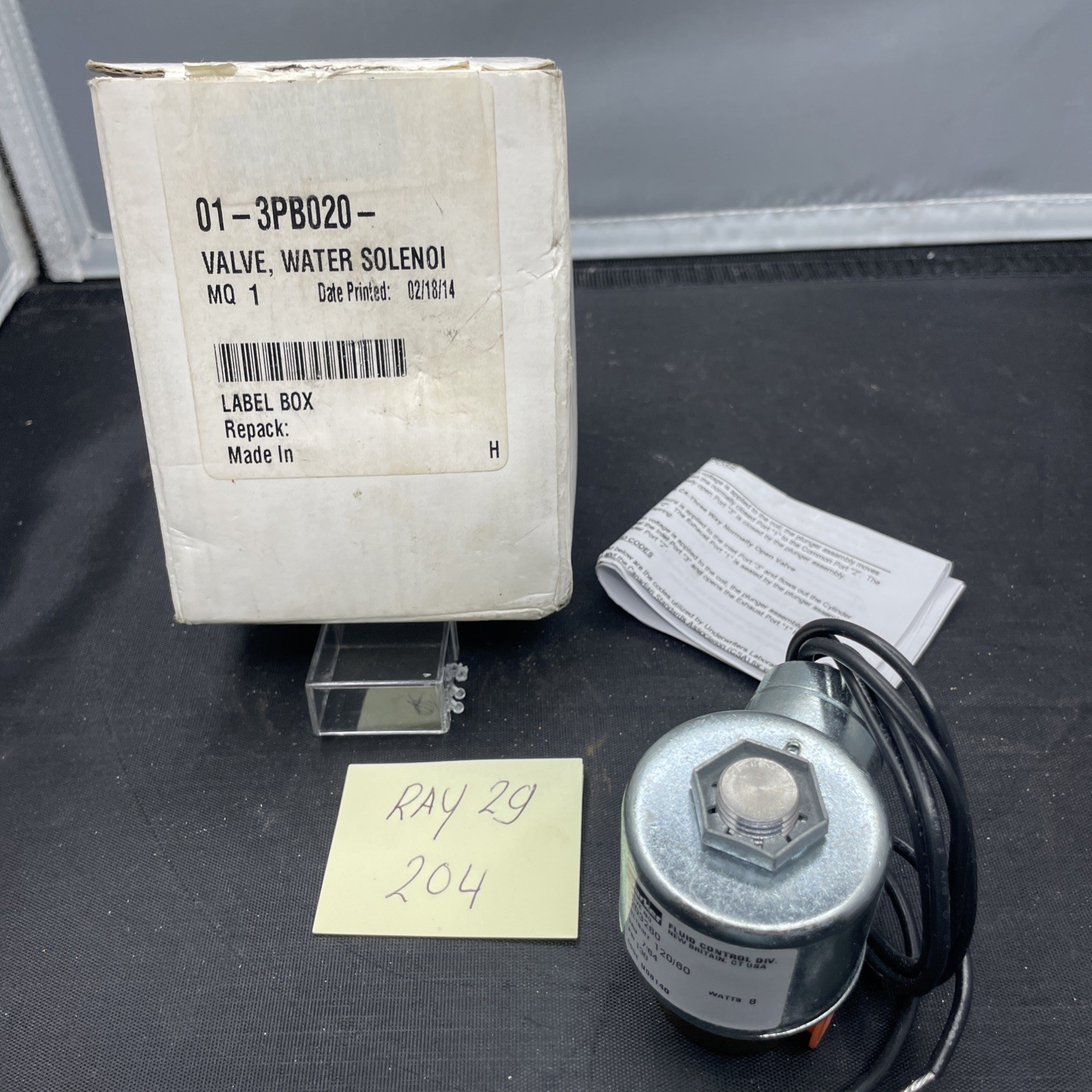 01-3PB020 bakers aid, hobart solenoid valve 120 v parker C2D3260 new Free Ship